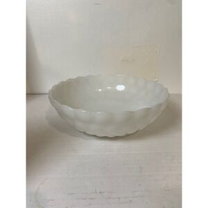 Milk Glass Bowl Set Scalloped Edge Vintage Serving Bowls White 2‎ Piece
